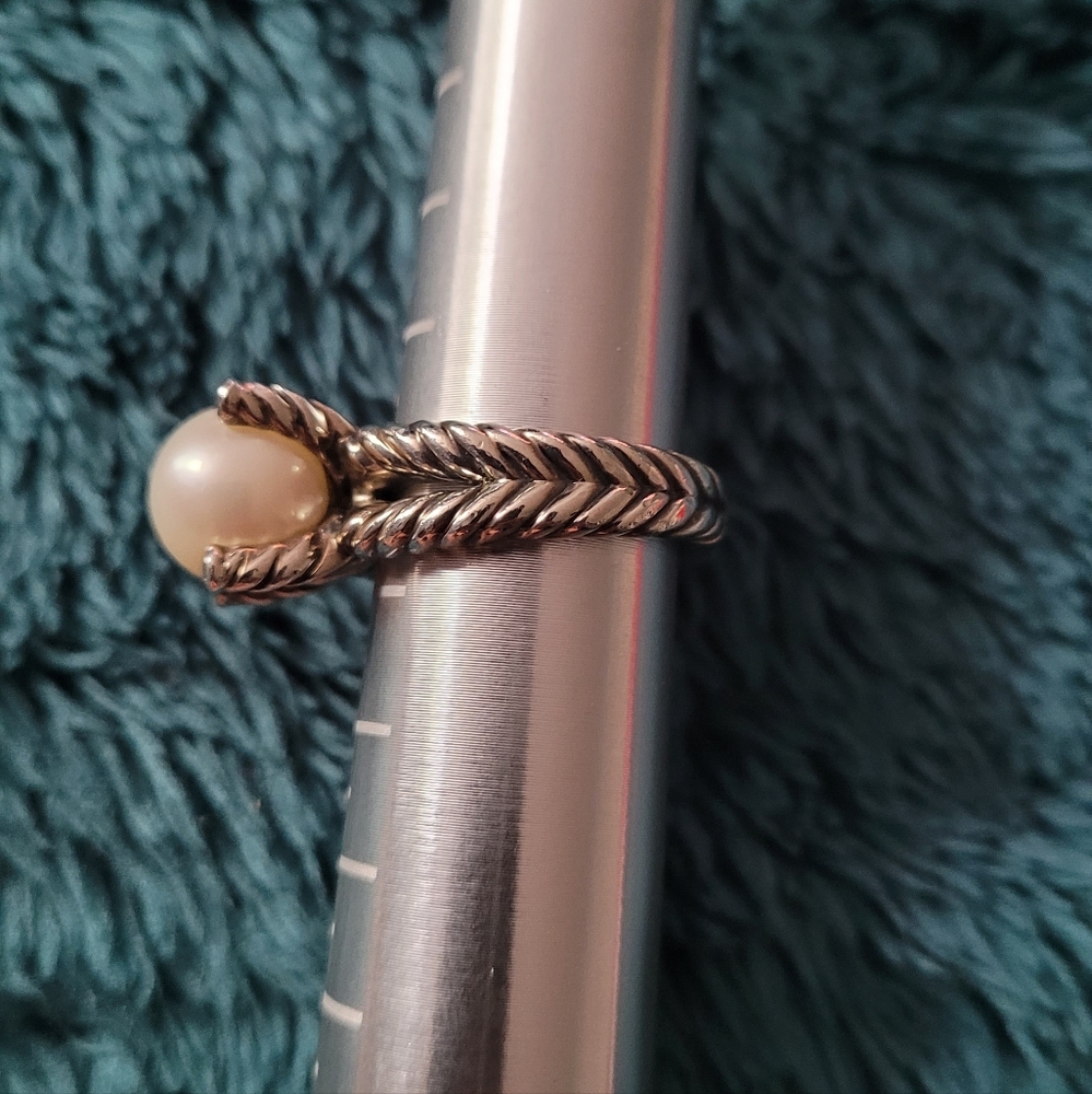 David Yurman Sterling Silver Pearl Ring With Diamonds - Picture 6 of 10